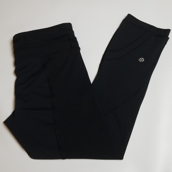 lululemon athletica Pants - Lululemon capri leggings size 4